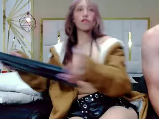leo-andmilly's Live Sex Cam Show