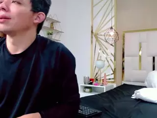 leo-andmilly's Live Sex Cam Show