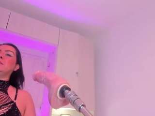 alicepipper's CamSoda show and profile