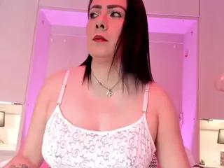 AlicePipper's Live Sex Cam Show