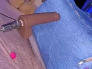 elisasexx live on CamSoda