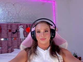 The hypnotic Kylievictoria wants you to fuck zir physique now! kylievictoria from CamSoda