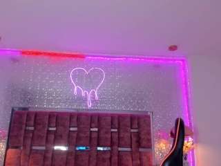 kylievictoria Live Webcam on CamSoda