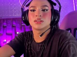 kylievictoria Live Webcam on CamSoda