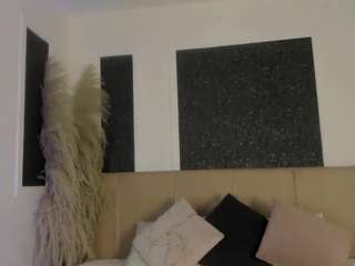 lila-elliot live webcam show