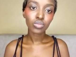 Live webcam model sexxydiva on Soda Cams