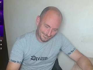JohanBarker live cam preview