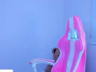 aisha-sanzz Toy live webcam