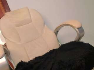  gigibadassxx chat room