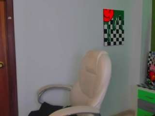  gigibadassxx chat room
