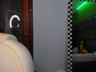 gigibadassxx Live Webcam on CamSoda