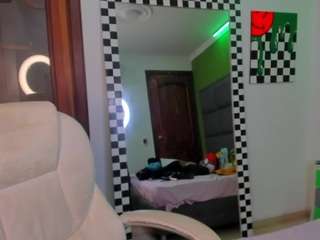 gigibadassxx Live Webcam on CamSoda