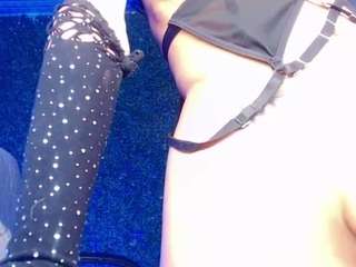 sexymcqueenx24cm webcam