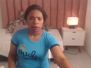 cleomorenita's Live Sex Cam Show