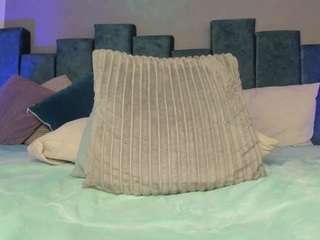 Kathia Hot live cam preview