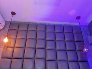 megan-woll from CamSoda is Freechat