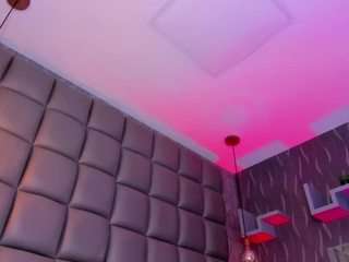 megan-woll from CamSoda