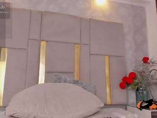 camilaasanchez live cam profile