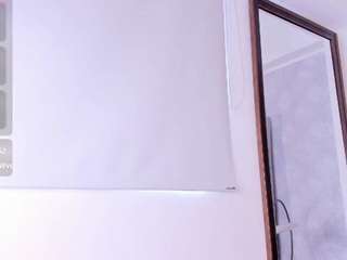 Camilaasanchez's cam show statistics and live stream