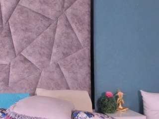 mila saenz live cam preview