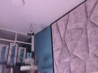 mila saenz live cam preview