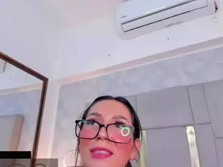 mila saenz's Live Sex Cam Show