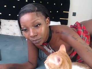 dominantebony webcam