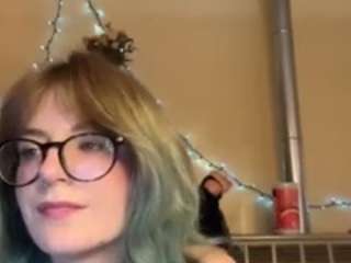 Lillythefay live sex chat