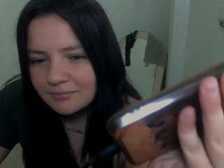 jullymessyy webcam