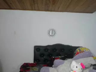 jullymessyy's Live Sex Cam Show