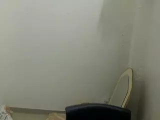 jullymessyy's Live Sex Cam Show