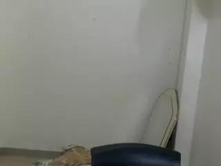 jullymessyy's Live Sex Cam Show