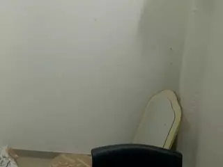 jullymessyy's Live Sex Cam Show