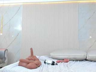 ximena-case Live Webcam on CamSoda