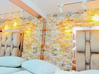 Ximena-Case's Live Sex Cam Show