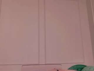BewitchingEva live cam preview