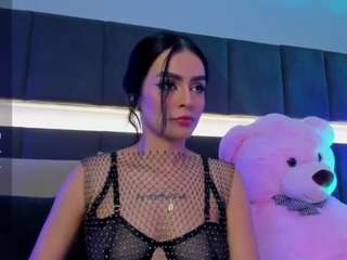 kendall-silver from CamSoda is Freechat