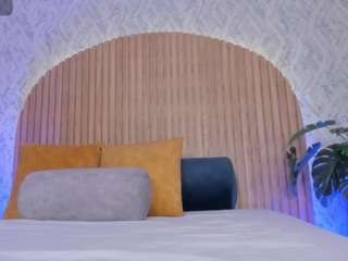 kendall-silver - Live Cam
