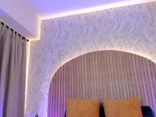 Kendall-Silver's Live Sex Cam Show