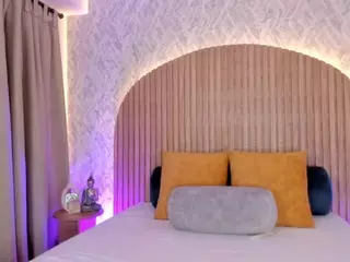 Kendall-Silver's Live Sex Cam Show