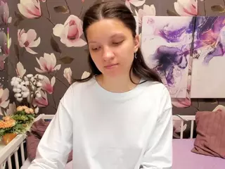 MelanieGrand's Live Sex Cam Show