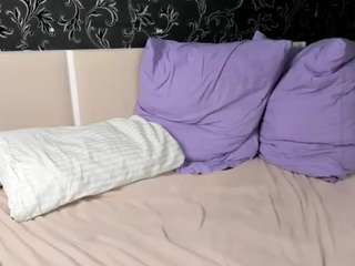 scarlettmai live webcam show