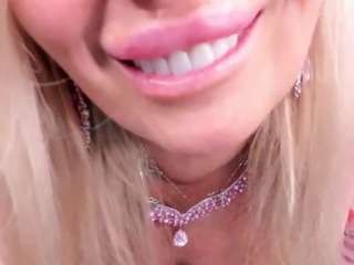 scarlettmai