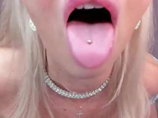 scarlettmai