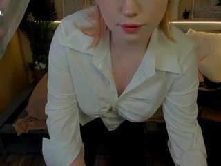 TinaWalked live webcam show