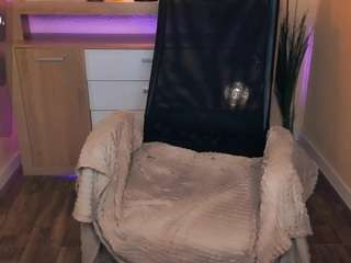 TinaWalked live cam preview