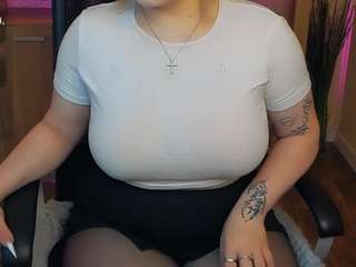 TinaWalked live cam preview