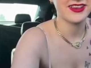 adafontaine18 from CamSoda is Freechat