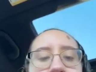 Live webcam model adafontaine18 on Soda Cams