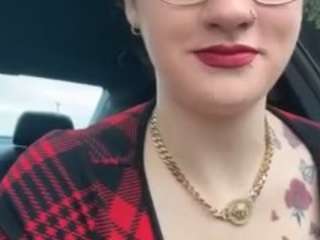 Live webcam model adafontaine18 on Soda Cams